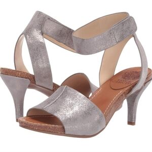 Vince Camuto Odela heels size 8